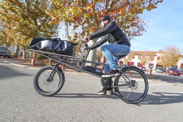 Sur un vélo cargo, l’assistance électrique de Valeo permet de grimper une côte à 14% avec une charge de 150 kg