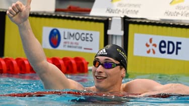 La joie de Maxime Grousset vainqueur du 50 m papillon aux Championnats de France de Limoges, le 5 avril 2022 