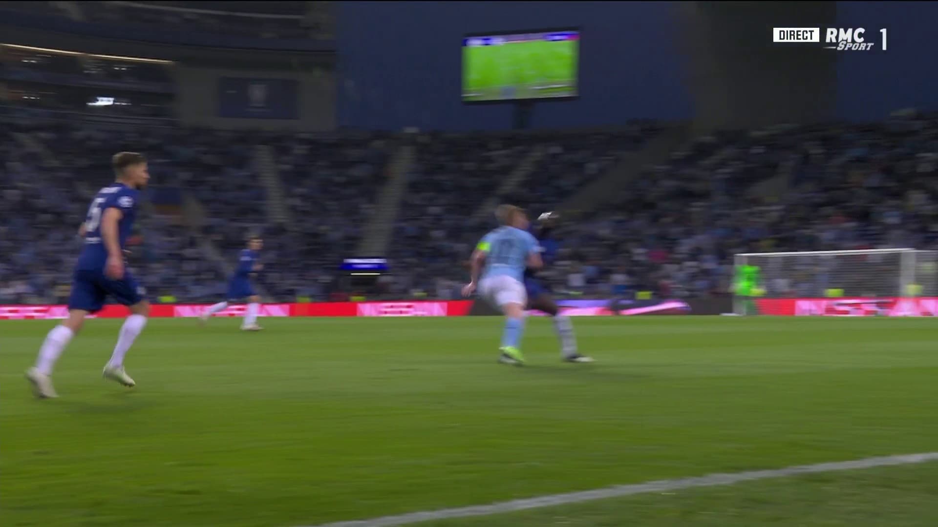 Le tampon de Rudiger sur De Bruyne Le tampon de Rudiger sur De Bruyne