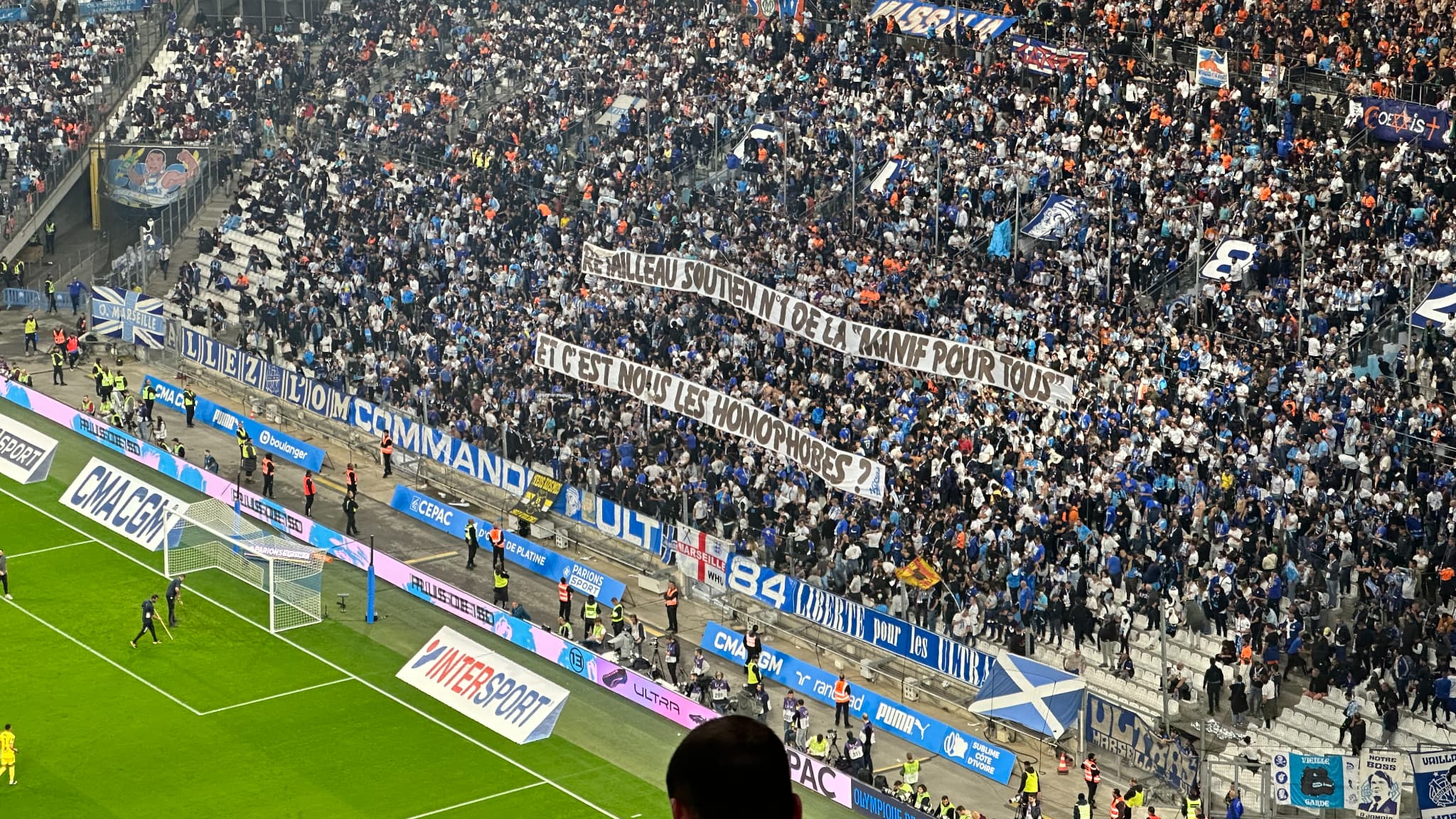 La banderole des ultras marseillais contre le ministre de l'Intérieur Bruno Retailleau, 27 octobre 2024