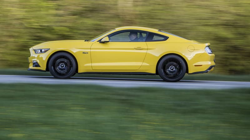 Selon une étude américaine, la valeur à la revente des voitures jaunes diminue moins que la moyenne. 