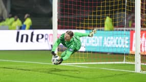 Matvey Safonov face à Lens le 22 décembre 2024