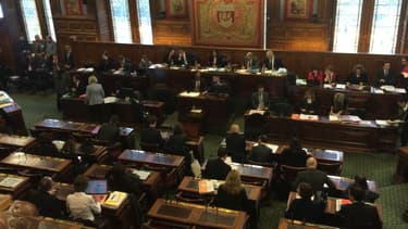 Le conseil de Paris a voté à l'unanimité en faveur de mesures contre les violences homophobes