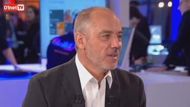 "Il faut bien avoir à l'esprit que les fréquences actuelles devront être réparties en cas d'accord, entre trois opérateurs" a expliqué Stéphane Richard