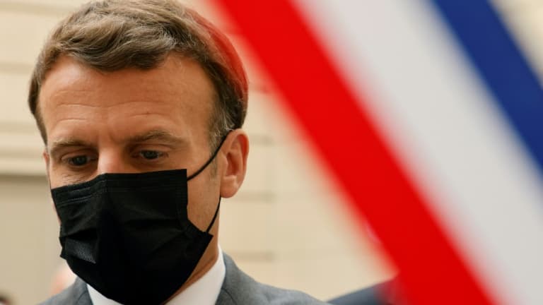 Le président Emmanuel Macron, le 1er mai 2021 à l'Elysée, à Paris