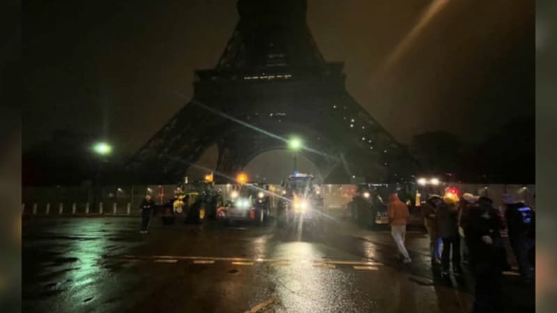 Les images des tracteurs d'agriculteurs en colère sous la tour Eiffel