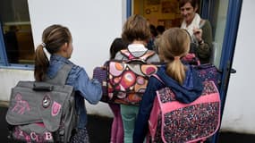 La fonction publique emploie une majorité de femmes, du fait de leur très forte représentation dans l'enseignement primaire.