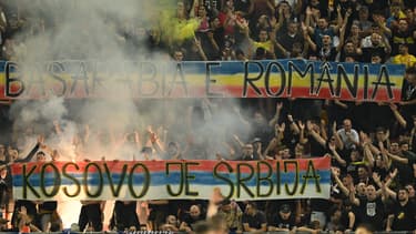 Le public de Bucarest hostile au Kosovo, lors de Roumanie-Kosovo, le 12 septembre 2023.