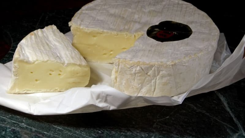 A partir de 2021, tout AOP "de Normandie" pourra être au lait pasteurisé, mais il devra être fait avec au moins 30% de lait de vaches de Normandie nourries à l'herbe.