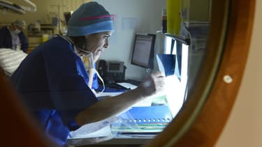 La durée des séjours en hôpital doit notamment être réduite