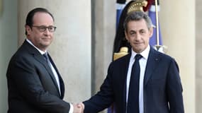 François Hollande et Nicolas Sarkozy, le 15 novembre 2015, à l'Elysée.