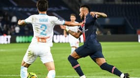 Neymar face à Hiroki Sakai