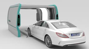 Un passage dans ce portique permet d'identifier les bosses et rayures sur la carrosserie.