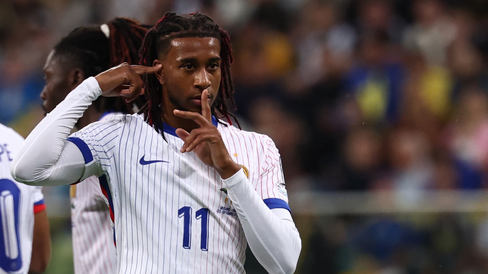 TCHOUAMÉNI EN PATRON, OLISE ÉTINCELANT: LES NOTES DES BLEUS APRÈS UKRAINE-FRANCE