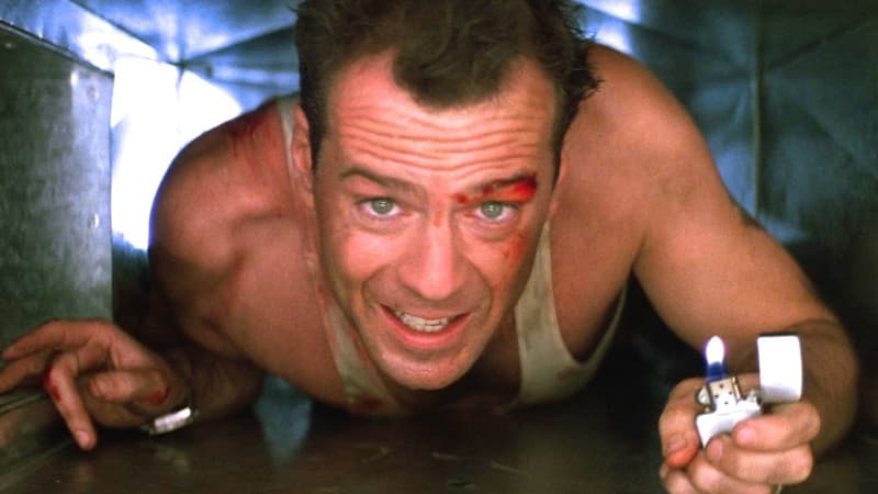Bruce Willis dans le rôle de John McClane, héros de Die Hard. 