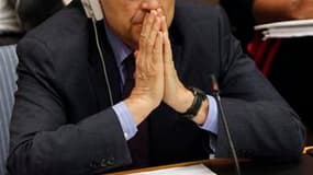 Le ministre français des Affaires étrangères Alain Juppé, au Conseil de sécurité des Nations Unies, à New York. Première à envoyer ses avions dans le ciel libyen, la France affirme agir dans les strictes limites de la résolution des Nations unies visant à