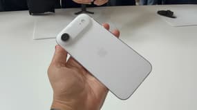 L'iPhone Air dispose d'un seul capteur photo.
