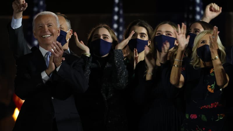 Joe Biden entouré de sa famille, le 7 novembre 2020.