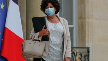La ministre de la Recherche Frédérique Vidal quitte le palais de l'Elysee après le conseil des Ministres, le 23 septembre 2020 à Paris