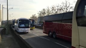 Les autocaristes franciliens ont lancé une opération escargot ce mercredi matin.