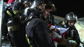 Pompiers et militaires ont été réquisitionnés pour jouer les victimes de cette simulation d'accident.