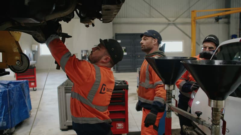 Le Groupe Decons est une entreprise spécialisée dans la récupération et le recyclage de ferrailles et métaux non-ferreux, offrant des solutions durables pour la gestion des déchets métalliques