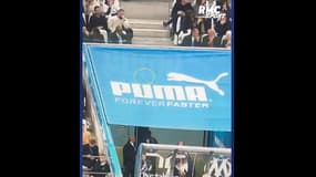 Le projectile jeté en première période au Vélodrome lors du match de l'OM et qui a touché une journaliste de DAZN, 8 novembre 2024