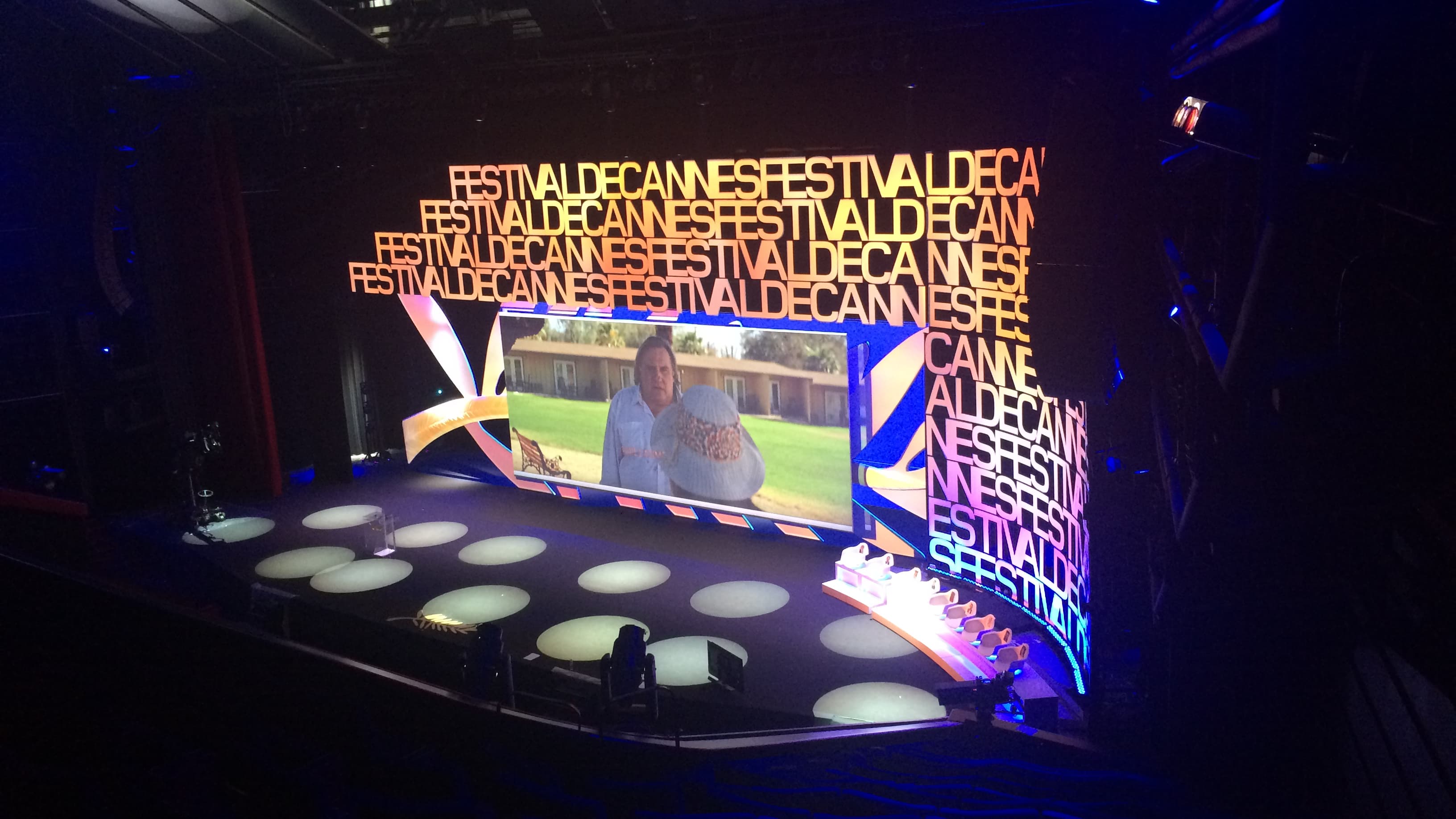 Le Grand Théâtre Lumière, dans le Palais des festivals. Le Grand Théâtre Lumière, dans le Palais des festivals.