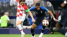 Luka Modric et Kylian Mbappé