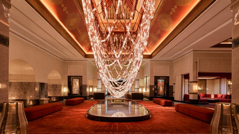 Le palace de la Mamounia à Marrakech ou l'hôtel 5 étoiles Park Hyatt de Tokyo vu dans "Lost in Translation": le studio d’architecture Jouin Manku transforme le design d’espace en expériences de luxe