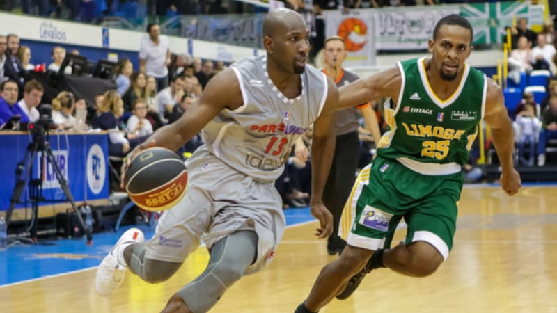 Le capitaine du Paris-Levallois, Louis Campbell, face au Limoges CSP le 9 octobre 2016.