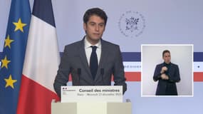 Gabriel Attal à l'issue du Conseil des ministres, le 22 décembre 2021.