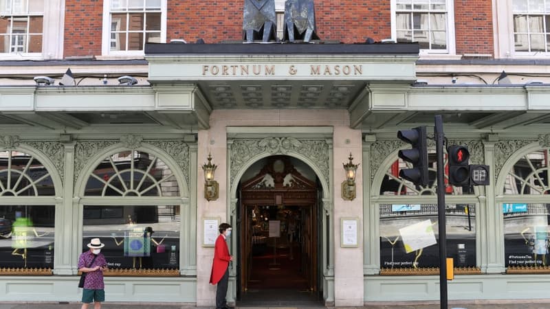 Fortnum and Mason 1484143