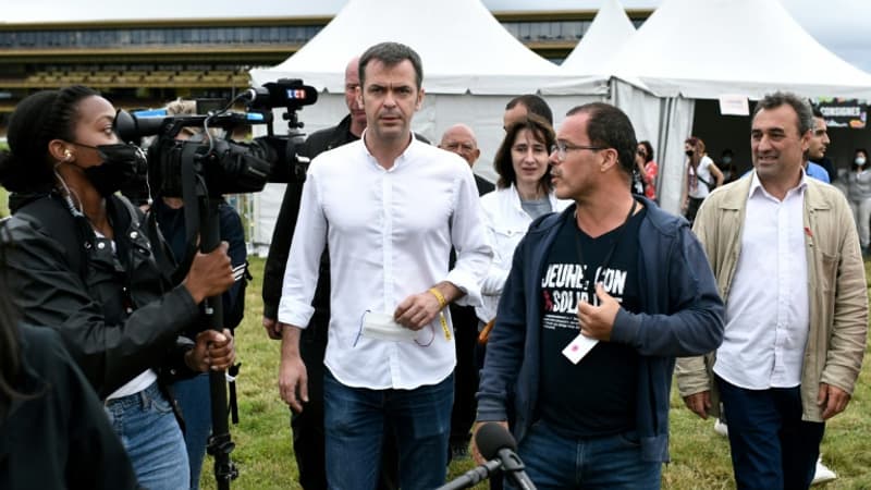 EN DIRECT - Covid-19: le variant Delta peut-il gâcher les vacances d'été?