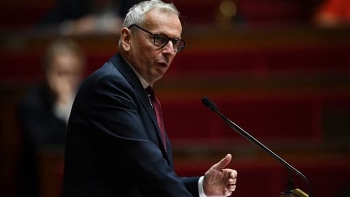Jean-René Cazeneuve à l'Assemblée nationale le 10 octobre 