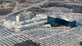 Vue aérienne en date du 29 janvier 2010 du siège de la NSA à Fort Meade dans le  Maryland