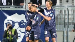 Adam Ounas et Jaroslav Plasil