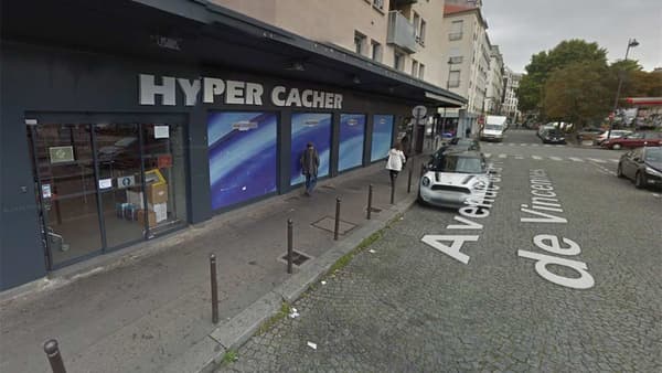 La devanture de l'épicerie casher où se déroule la prise d'otages, dans le 20e arrondissement de Paris. La devanture de l'épicerie casher où se déroule la prise d'otages, dans le 20e arrondissement de Paris.