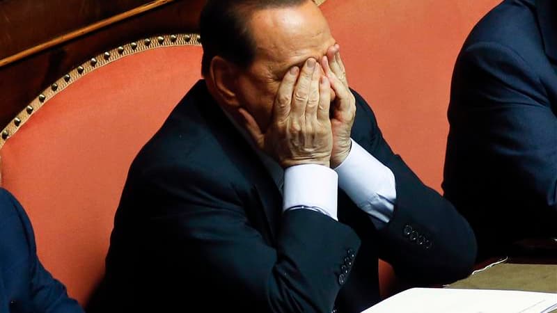 A peine sortie d'une période d'incertitude provoquée par des élections générales sans vainqueur, la vie politique italienne est à nouveau menacée par des turbulences après la confirmation par la Cour de cassation de la peine de prison frappant Silvio Berl