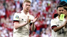 De Bruyne en fin de match avec Hazard et la Belgique