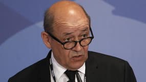 Jean-Yves Le Drian est arrivé lundi matin en Afghanistan pour une visite de 24 heures au cours de laquelle il réaffirmera l'appui de la France pour la phase de transition entre la coalition de l'Otan et les forces de sécurité afghanes. /Photo prise le 23