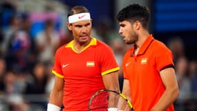 Rafael Nadal et Carlos Alcaraz lors du double aux JO de Paris 2024, le 27 juillet 2024.