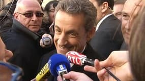 Sarkozy s'offre un bain de foule: "C'est un rajeunissement"