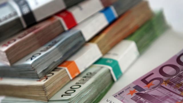 La dernière décollecte de l'assurance-vie date de décembre 2013.