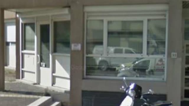 La fédération PS de l'Isère a été la cible de tirs d'armes à feu, dans la nuit de dimanche 22 à lundi 23.