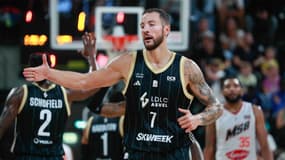 Joffrey Lauvergne avec l'Asvel en septembre 2024