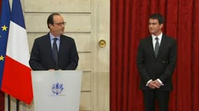 Mercredi 22 octobre 2014, François Hollande remet la grand-croix de l'ordre national du Mérite à son Premier ministre, Manuel Valls. 