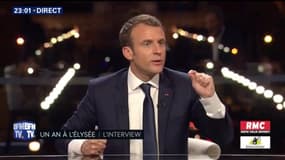 "C'est 14 mois aujourd'hui pour avoir son asile, 14 mois !"