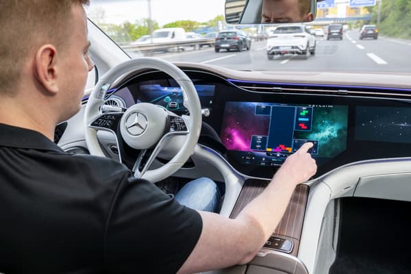 The Mercedes Classe S and EQS are the first models homologated for autonomous driving at level 3 in Germany.