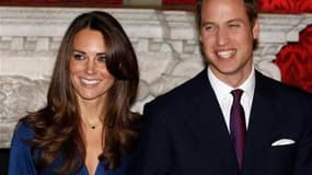 Le prince William épousera sa fiancée Kate Middleton le vendredi 29 avril en l'abbaye de Westminster. /Photo prise le 16 novembre 2010/REUTERS/Suzanne Plunkett